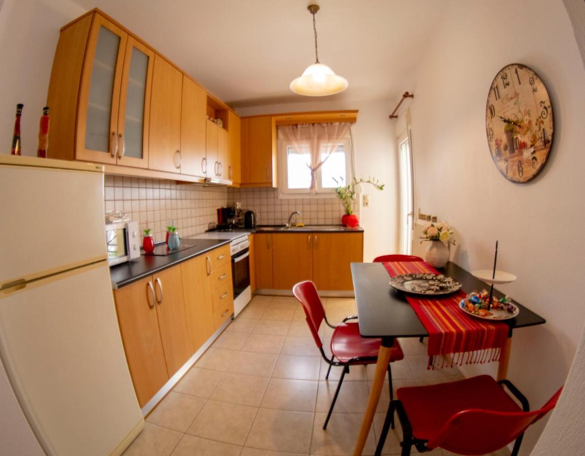 A Quiet Apartment Close To The Sea ゴウヴァイ エクステリア 写真