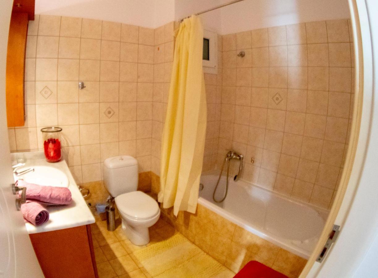 A Quiet Apartment Close To The Sea ゴウヴァイ エクステリア 写真